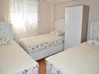 Yilmaz Apart - Istanbul - 9