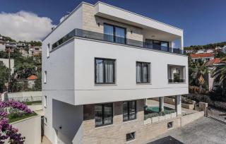 Luxury Villa Trogir 3 with private pool, jacuzzi and gym by the beach on Ciovo - Okrug Donji - Trogir - 9