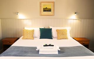 The Oyster Smack - Burnham-on-Crouch - 1