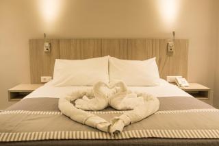 Parasol Luxury Hotel & Suites Adults Only - 4