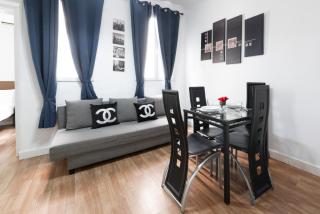 Apartamentos Day Madrid GRAN VIA Centro Sol Malasaña - Madrid - 5