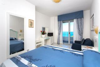Hotel Ferretti - 1