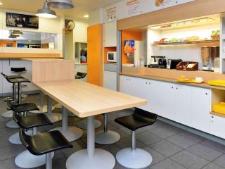 hotelF1 Blois - Blois - 5