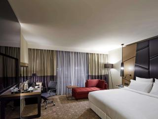 Pullman Istanbul Hotel & Convention Center - Istanbul - 4