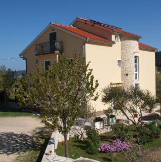 Apartments Batistić - 8