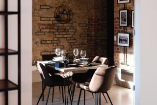 Luxurious Urban Living - Premium Downtown Apartments next to HBF - 5