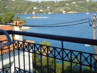 Plakes Suites - Città di Skiathos - 1