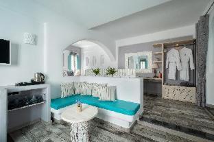 Anastasia Princess Luxury Beach Residence, Adults Only - Perissa - 2