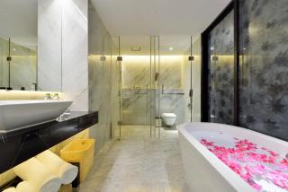 Palace Resort Yalong Bay Sanya - 1