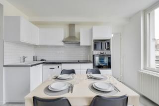 Chic and spacious apart with parking - 3