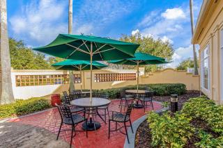 La Quinta by Wyndham Orlando Airport North - Orlando - 9