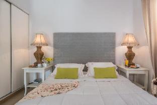 AMĀRIA Beach Resort by NOMÉE Hospitality Group - Kamari - 6