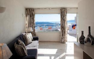 Adamant Suites - Fira - 1