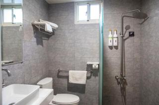 Holiday Hotel - Nangan - 2