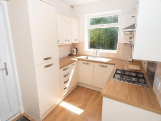 36 Westminster Road · Bright Spacious 2-Bed Home in York with Garden - Pass the Keys - 2