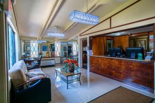 Spinnaker Inn of Naples - Naples - 9