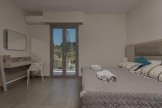 Casa 77 Zante by Karras Hotels - Zakynthos - 3