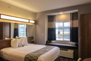 Quality Inn & Suites Caldwell I-77 - Caldwell - 8