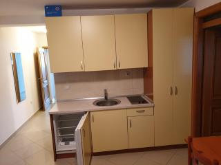 Apartments Knezović - Gradac - 9