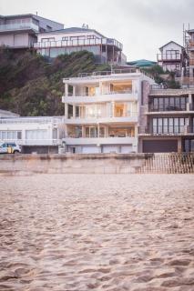 Waves of Grace Seafront Villa - Herolds Bay - 4
