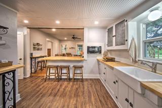 Betty Bs River House Less Than 1 Mi to Blanco State Park! - 3