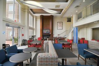 Holiday Inn Express Hotel & Suites Port Clinton-Catawba Island by IHG - Port Clinton - 4