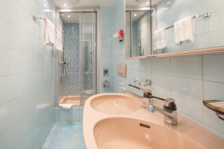 Hotel Berghof Amaranth - Wilderswil - 9