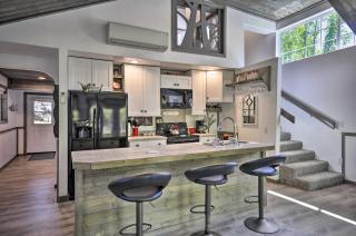 Floating Home on Columbia River with Provided Kayaks - Vancouver - 5