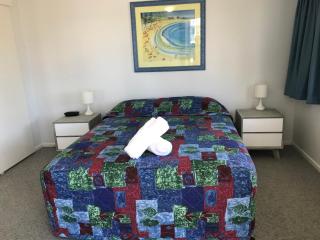 Kings Way Apartments - 1