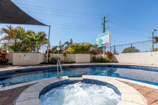 Palmerston Tower on Southport Broadwater - Gold Coast - 4