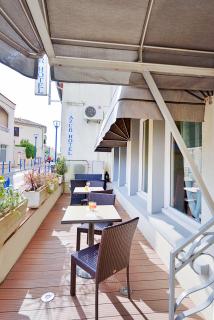Cit'Hôtel Azur Hôtel - Balaruc-les-Bains - 8