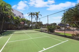 Palmerston Tower on Southport Broadwater - Gold Coast - 1