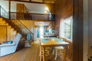 That '70s House - Rockaway Beach - 9
