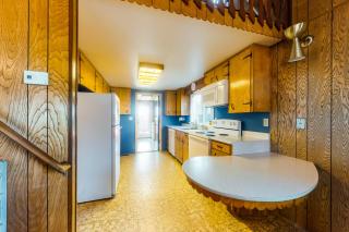 That '70s House - 3