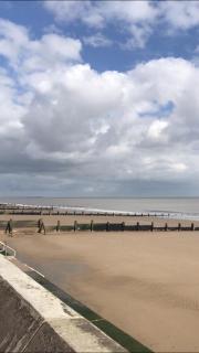Frinton Escapes - Frinton-on-Sea - 1