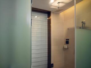 Lavande Hotel Yibin University City Exhibition Center - 4