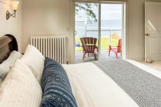 Madrona Beach House - 7