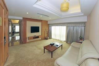 Gladden Hotel Jiangmen - 6