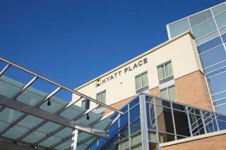Hyatt Place Canton - Lake Cable - 4