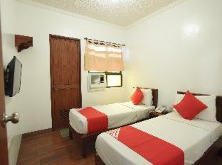 RedDoorz Plus at Balai Sofia Bed & Breakfast Batangas - 8