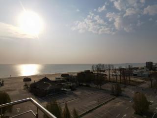 Crazy Beach Apartment - 5