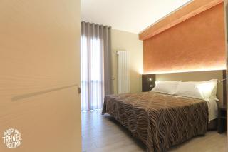 People Travel Rooms - Bolonia - 9