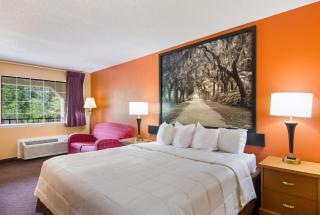 Americas Best Value Inn Darien - Darien - 2