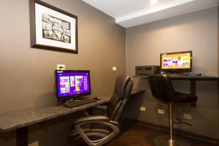 Best Western University Inn at Valparaiso - Valparaiso - 4