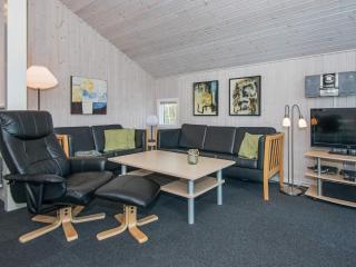 8 person holiday home in Ebeltoft - Ebeltoft - 8