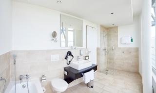 Hotel Oversum Winterberg Ski- und Vital Resort - Winterberg - 2