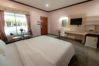 Martina Hotel Surin - Surin - 1
