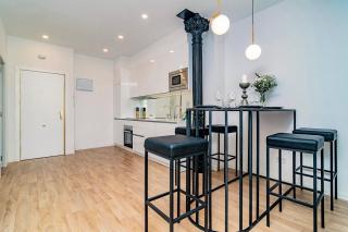 Unbeatable views of Puerta del Sol by Batuecas - 6