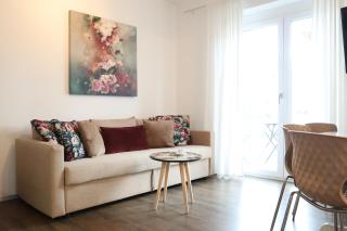 APSTAY Bungalow I Parking option & Self Check-in - 2