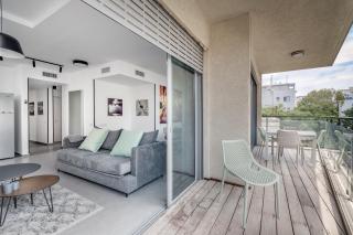 Bograshov Area - Amazing 3 BDR w Balcony - 3